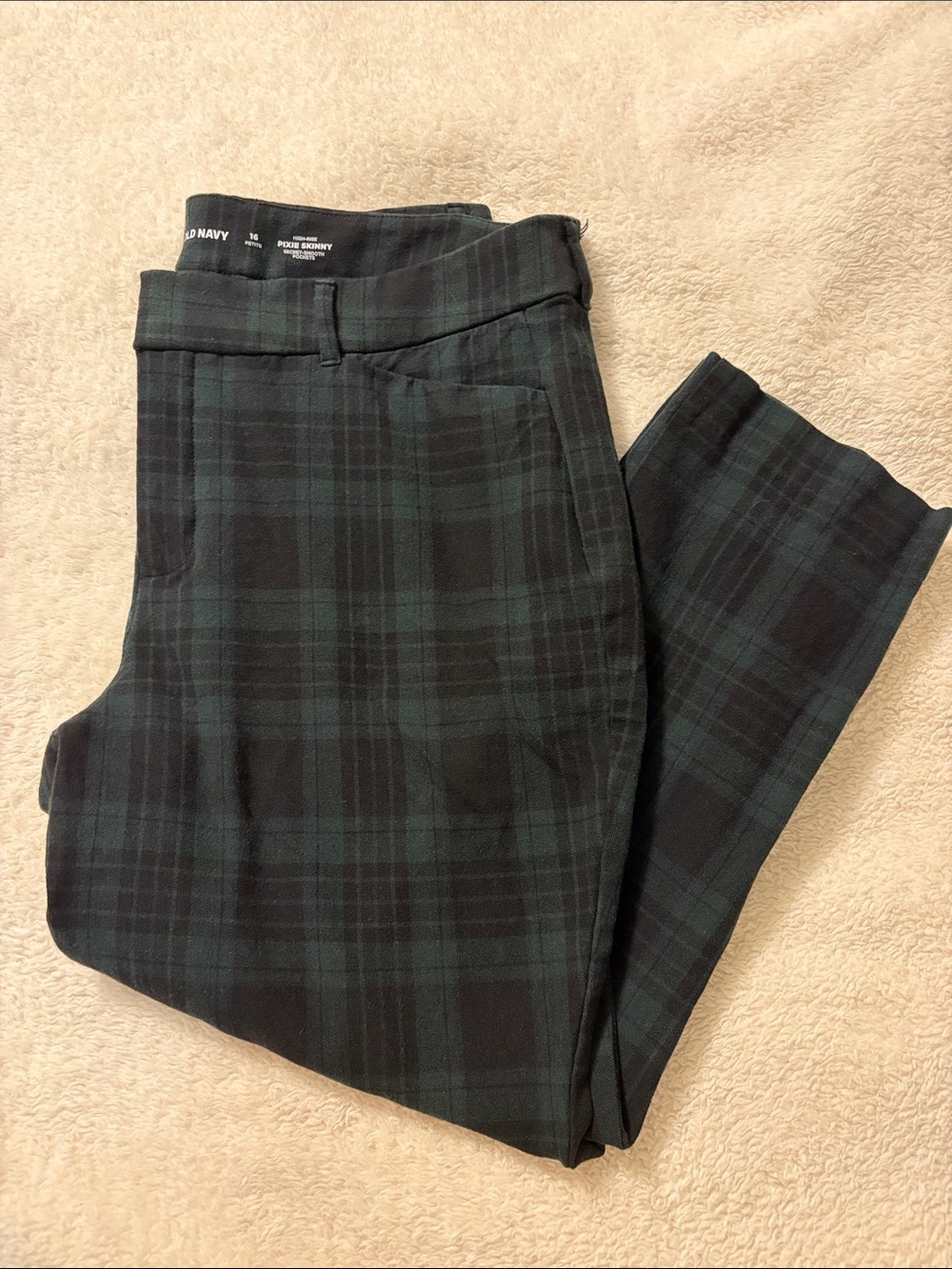 Old Navy high rise pixie skinny Black and Dark Green Plaid pants